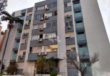 Apartamento de 02 dormitórios com dependência