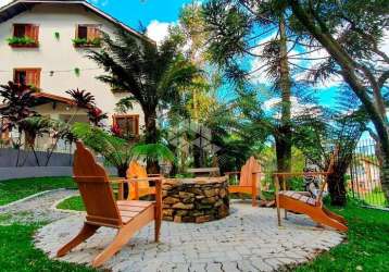 Casa geminada em gramado