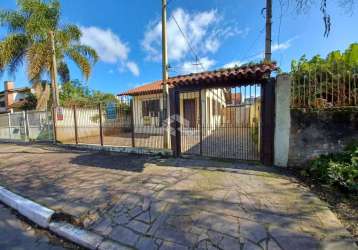 Casa com 2(dois) dormitórios no bairro marechal rondon.