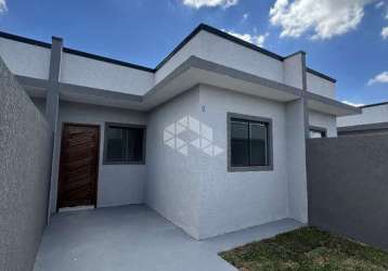 Casa com 2 quartos e 1 banheiro