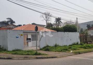 Casa com 3 quartos e 1 banheiro em colombo-pr.