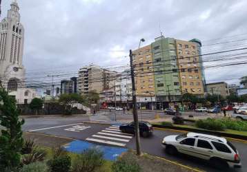 Loja térrea + mezanino (560m²) no coração do bairro são pelegrino em caxias do sul