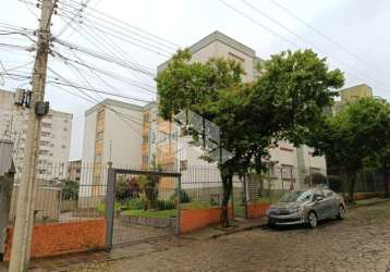 Apartamento semimobiliado de 01 dormitório no bairro pio x  em caxias do sul.