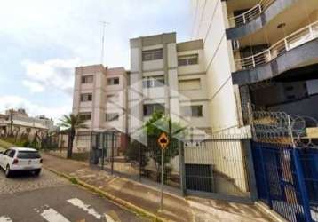 Apartamento semimobiliado de 03 dormitórios no bairro pio x  em caxias do sul.