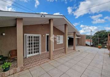 Casa 4 dormitórios no bairro santa corona em caxias do sul