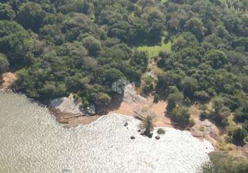 Vende se fazenda com praia em porto alegre.