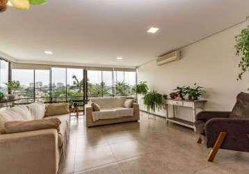 Excelente casa de 484 m2 com 4 dormitorios e piscina aquecida na chacara das pedras