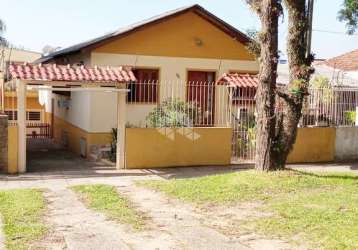 Casa 03 dormitórios e 02 vagascom 200m² vila ipiranga