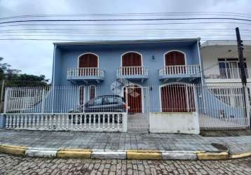 Casa à venda com 4 quartos, 300m², em coqueiros, florianópolis-sc