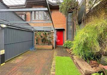 Casa com 3 quartos a venda no bairro vila jardim, porto alegre