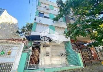 Apartamento 02 dormitórios na cidade baixa/azenha