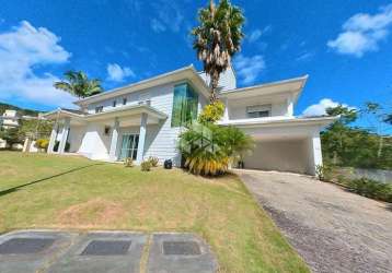 Casa de 4 suítes à venda no córrego grande, em florianópolis.