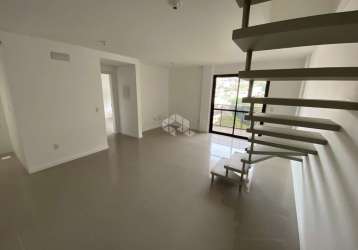 Apartamento no bairro trindade, 3  dormitórios, sendo 2 suítes, 3 vagas e hobby box