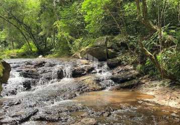 Àrea para sítio com cascata!