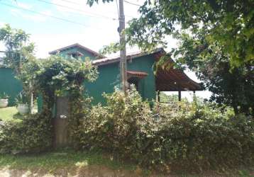 Casa a venda no canto sul da praia do silveira