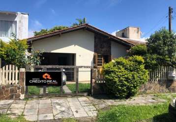 Casa à venda em garopaba no bairro pinguirito.