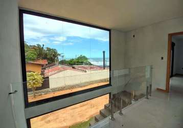 Casa à venda na praia do siriú em garopaba com vista para o mar