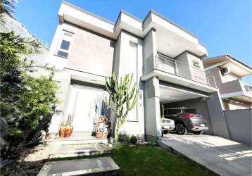 Casa sobrado, 3 dormitórios, sendo 1 suíte, 290m² construídos. moinhos de vento, canoas