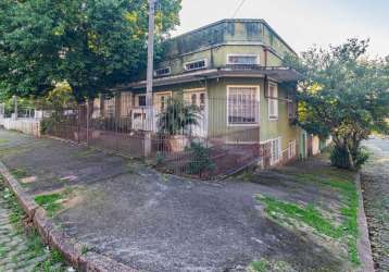 Casa comercial de esquina à venda no bairro cristo redentor, em porto alegre.