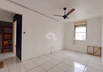 Apartamento de 2 dormitórios no bairro humaita - porto alegre.