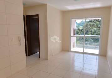 Apartamento de 2 dormitórios em ana rech