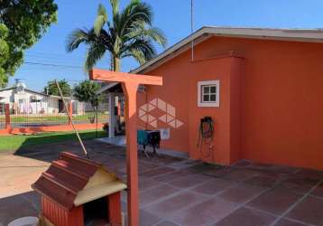 Residência de esquina no bairro lago azul - ev