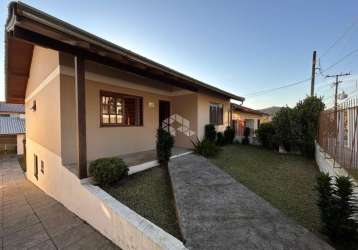 Casa com 3 dormitórios bairro floresta - estância velha