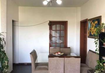 Apartamnto 3 dormitorios com elevador no bairro floresta