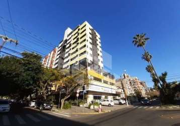 Sala comercial office tower