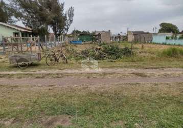 No litoral terreno em arroio do sal