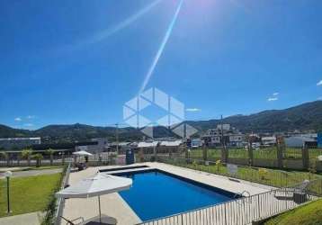 Apartamento novo, 2 dormitórios/quartos, térreo, bairro bela vista, palhoça. com piscina.