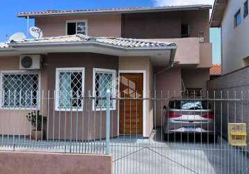 Casa duplex no são sebastião a venda