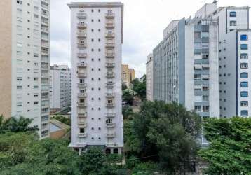 Apto a venda com 100m², 2 suítes, 1 vaga, reformado na rua consolação.