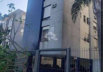 Apartamento 2 dormitorios frente sacada churrasqueira, vaga para 2 carros.