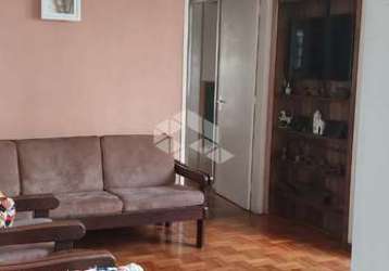 Apartamento de 2 dormitórios no bairro são joão, porto alegre