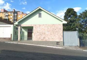 Casa à venda no centro de santa maria.