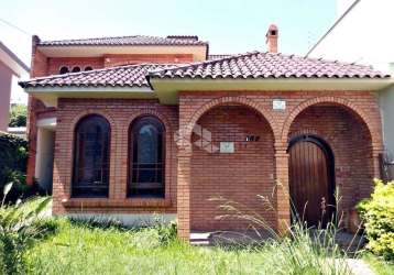 Casa localizada no bairro nossa senhora medianeira