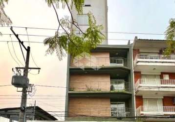 Venda de apartamento de 1 dormitório semi-mobiliado com sacada e garagem no bairro fátima