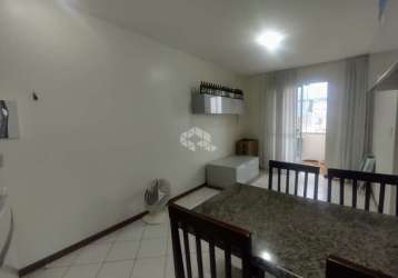 Apartamento à venda com 01 quarto no bairro barreiros em são josé/sc.