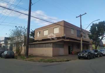 Prédio comercial de esquina, navegantes