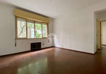 Apartamento de 03 dormitórios e 01 vaga com 102m² no bairro moinhos de vento em poa.