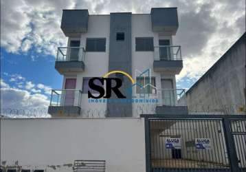 Aluga-se apartamento no bairro santos dumont (r$ 800,00)