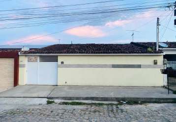 Casa com 3 quartos à venda em cidade universitária - al