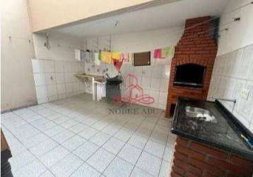 Sobrado com 3 quartos e 6 banheiros à venda, 150 m²