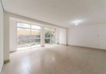 Sobrado de vila 240m²  paraíso