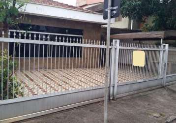 Casa com duas frentes, planalto paulista, 03 dormitórios, 01 suite, 15 vagas de garagem.