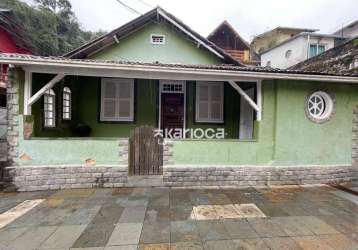 Casa com 2 dormitórios à venda, 120 m² por r$ 315.000,00 - castelanea - petrópolis/rj