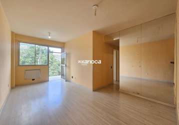 Apartamento à venda com 77m², 2 quartos e 2 vagas