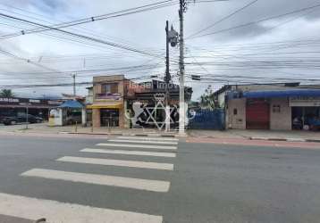 Casa á venda na avenida principal do travessão para fins residenciais ou comercial