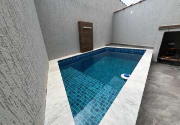 Casa de 2 dormitórios  com piscina privativa. mongaguá